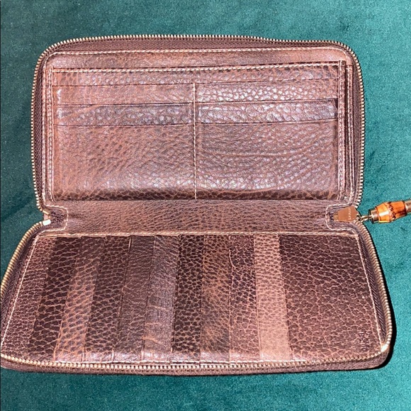GUCCI WALLET - Picture 3 of 10